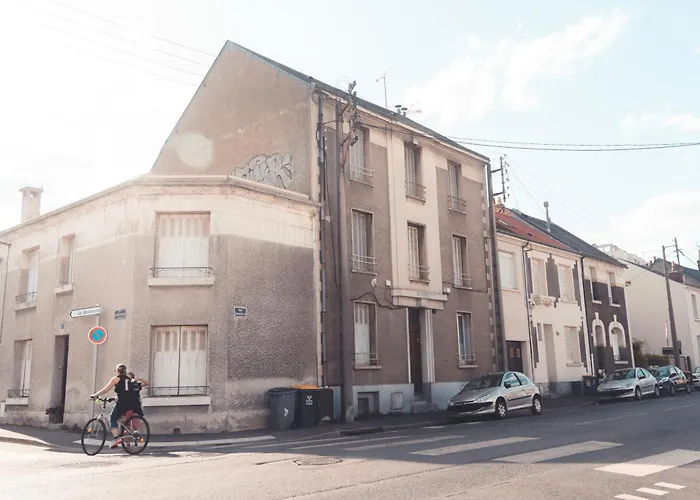 L'arbois - T2 Pour 4 Personnes * Tours